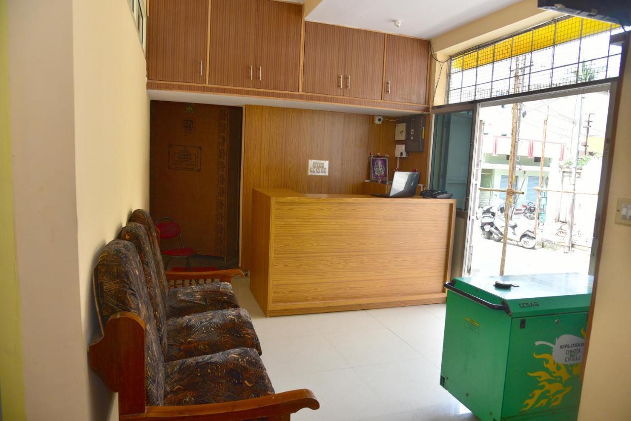 Shreyas Residency Hotel Májszúr Kültér fotó
