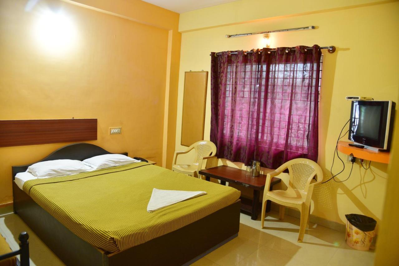 Shreyas Residency Hotel Májszúr Kültér fotó